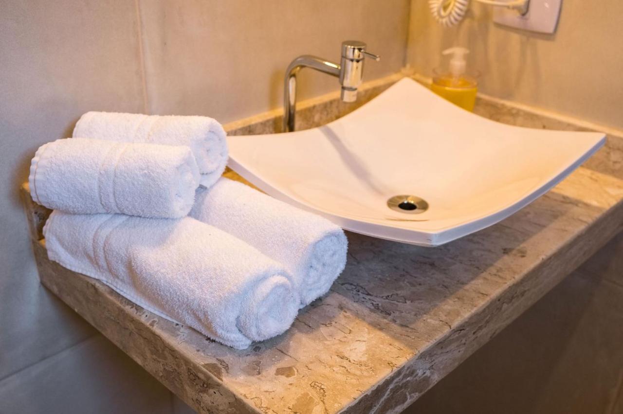 Ambar - Vista Para O Mar, 3 Suites, 1,5Km Do Centro,Piscina, Wi-Fi E Churrasqueira باراتي المظهر الخارجي الصورة